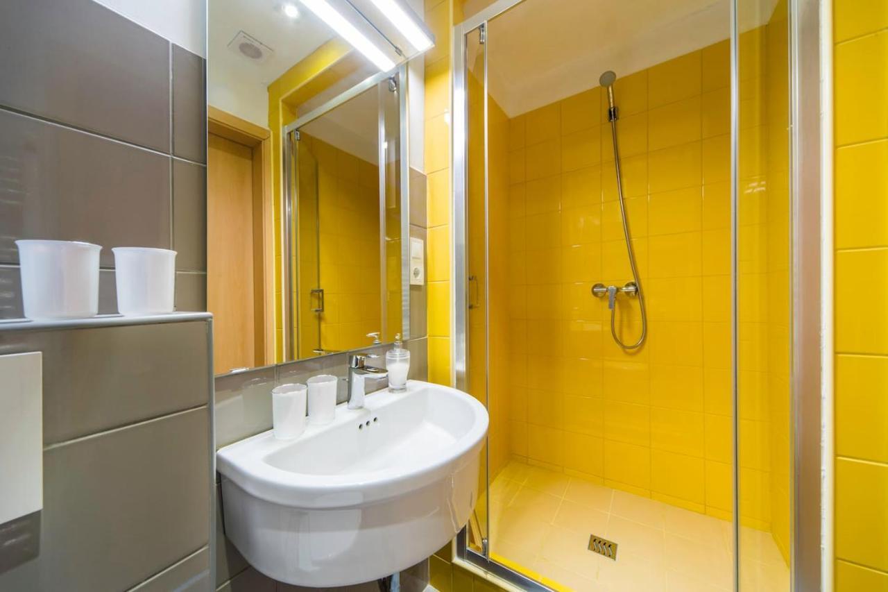 Modern Four Bedroom Apartment In Palace District Budapeszt Zewnętrze zdjęcie