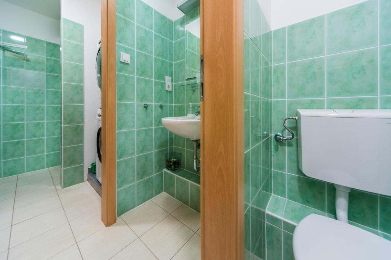 Modern Four Bedroom Apartment In Palace District Budapeszt Zewnętrze zdjęcie